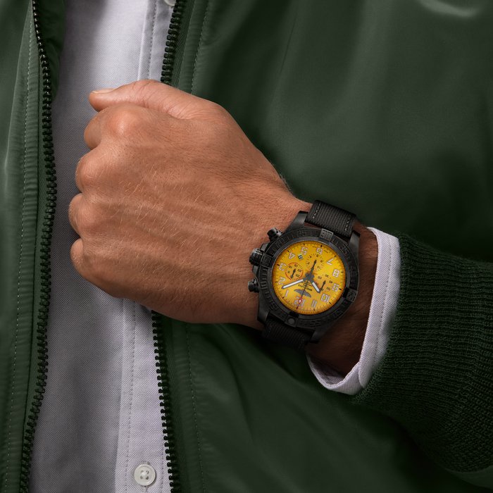 A standout 50 mm diameter, an ultra-rugged, ultra-light case in Breitlight®, Manufacture Breitling Caliber 01: the Avenger Hurricane 12H resolutely targets performance. The technical and powerful black or yellow dial is distinguished by its aviation-inspired white stencil-type. The exclusive strap offers a blend of comfort and sturdiness, with a rubber inner lining and sides and an exterior made of high-resistance Military textile fiber. The pushpieces and crown are fitted with a non-slip grip ensuring optimal handling, even with gloves. Avenger Hurricane: beyond superlatives.