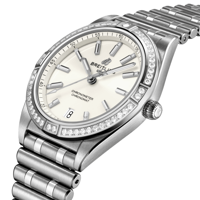 Stylish yet elegant, the modern-retro inspired Chronomat Automatic 36 is the versatile sporty and chic watch for any occasion.
It is available in an array of metal cases, from cool stainless steel, to goes-with-everything bicolor, or even luxurious 18k red gold. Women craving extra sparkle will also be able to opt for diamond-set bezels, indices, and colorful dials. Featuring Breitling’s iconic and comfortable “Rouleaux” bracelet with a butterfly clasp, the Chronomat Automatic 36 is powered by the Breitling Caliber 10, a COSC-certified chronometer.