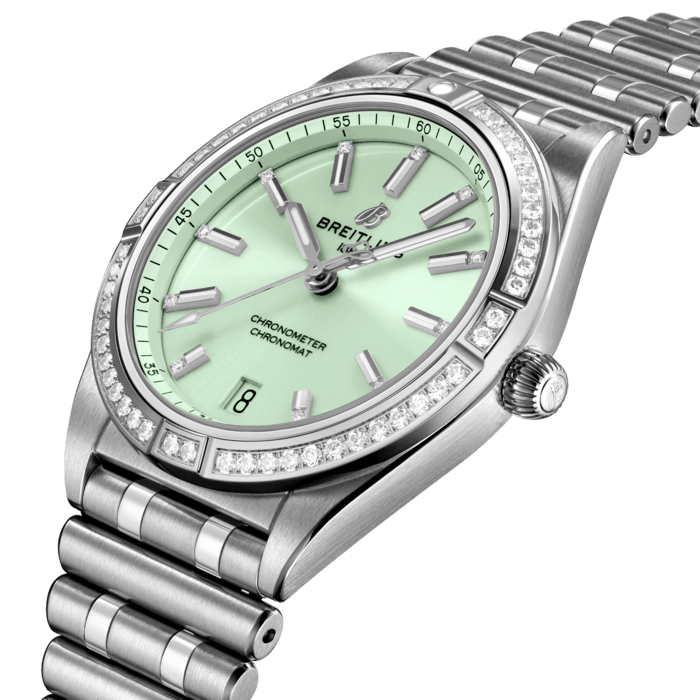 Stylish yet elegant, the modern-retro inspired Chronomat Automatic 36 is the versatile sporty and chic watch for any occasion.
It is available in an array of metal cases, from cool stainless steel, to goes-with-everything bicolor, or even luxurious 18k red gold. Women craving extra sparkle will also be able to opt for diamond-set bezels, indices, and colorful dials. Featuring Breitling’s iconic and comfortable “Rouleaux” bracelet with a butterfly clasp, the Chronomat Automatic 36 is powered by the Breitling Caliber 10, a COSC-certified chronometer.