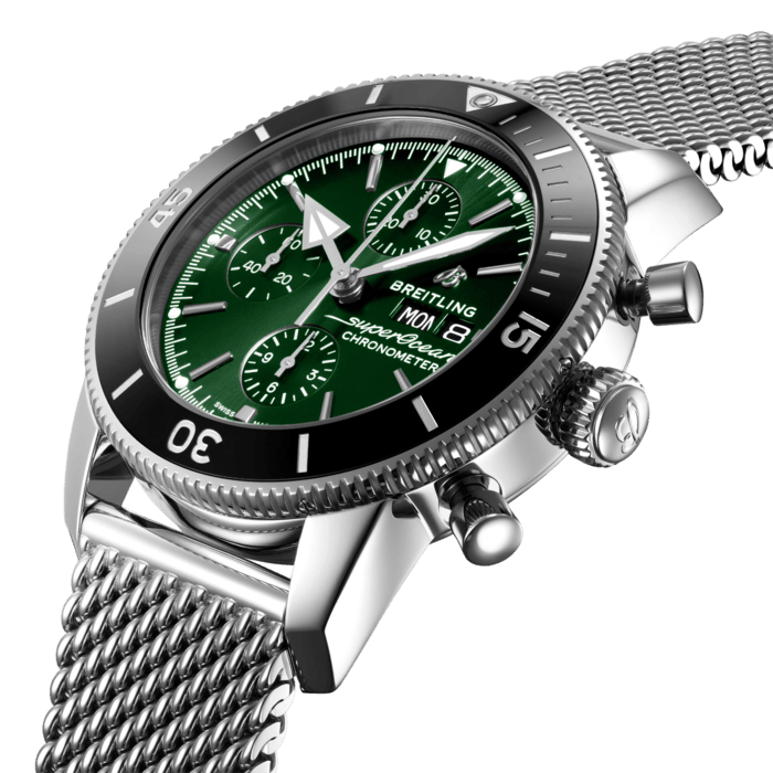 Inspired by the original Superocean from the 1950s, the Superocean Heritage combines iconic design features with a modern touch. Sporty and elegant, the Superocean Heritage is a true embodiment of style at sea.
Featuring the iconic triangular-shaped hands as well as a unidirectional bezel with a polished ceramic ring, the Superocean Heritage is an elegant looking diver’s watch. Available in a variety of materials including stainless steel and 18k red gold, the Superocean Heritage Chronograph 44 features a range of colored dials. Offered either with a matching mesh bracelet, or a “mesh-styled” rubber strap fitting a folding buckle, this Superocean Heritage is powered by the Breitling Caliber 13, a COSC-certified chronometer.