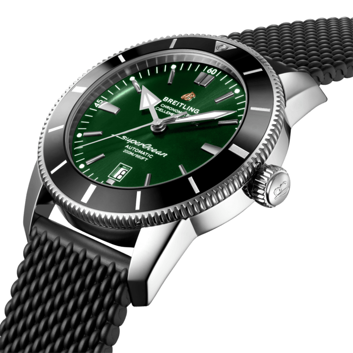 Inspired by the original Superocean from the 1950s, the Superocean Heritage combines iconic design features with a modern touch. Sporty and elegant, the Superocean Heritage is a true embodiment of style at sea.
Featuring the iconic triangular-shaped hands as well as a unidirectional bezel with a polished ceramic ring, the Superocean Heritage is an elegant diver’s watch. Available in a variety of sizes and materials including stainless steel and 18k red gold, the Superocean Heritage B20 Automatic features a range of colored dials. Offered either with a matching mesh bracelet, or a “mesh-styled” rubber strap fitted with a folding buckle, this Superocean Heritage is powered by the Breitling Manufacture Caliber B20, a COSC-certified chronometer based on the Tudor Caliber MT5612.