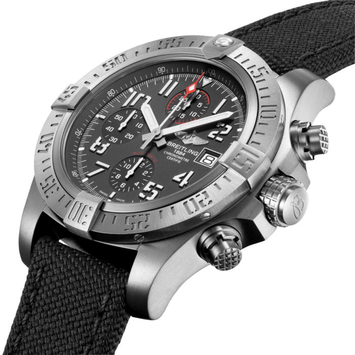 With its 45 mm, its ultra-sturdy and light satin-brushed titanium case, its gray dial with aviation-inspired stencil-type numerals and its high-performance movement, the Avenger Bandit embodies the world of daring feats and extreme missions. An authentic instrument for professionals, this gem of power and technicality (water-resistant to 300 m/1,000 ft) is fitted with an exclusive strap combining rubber with high-tech Military textile fiber to ensure maximum sturdiness and comfort. The entire spirit of naval aviation on the wrist.